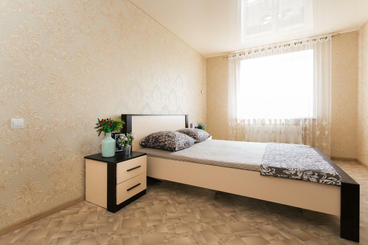 Luxury Apart-Hotel On Kharkovskaya Neer Manufaktura Sumy Esterno foto